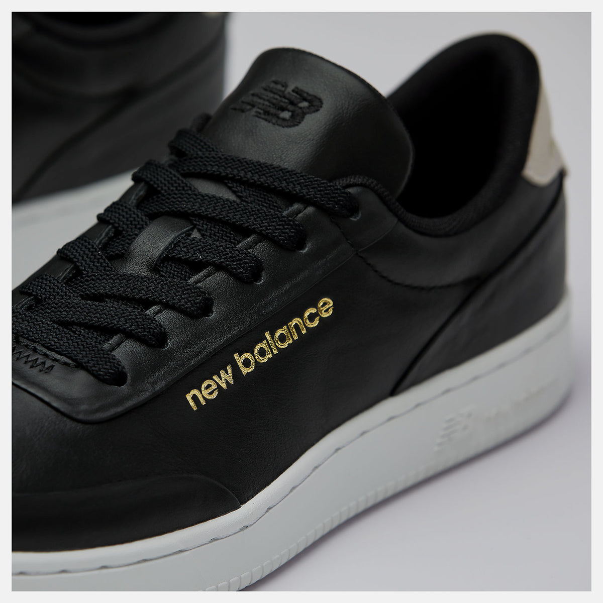 Black/White CT Alley | New Balance Shoes
