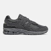 Phantom/Magnet 2002R | New Balance Shoes