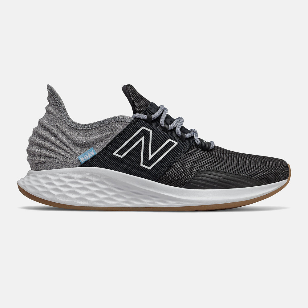 Black/Light Aluminum Fresh Foam Roav Tee Shirt | New Balance Shoes