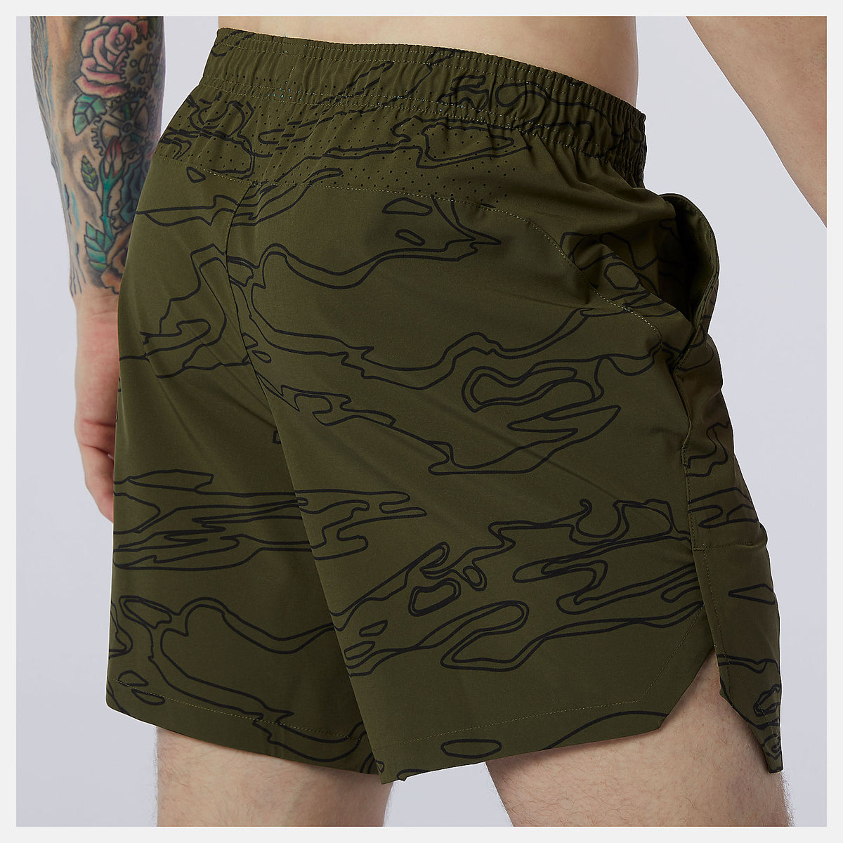 Oak Leaf Green Fortitech Graphic 7 inch Woven Short | New Balance Clothing