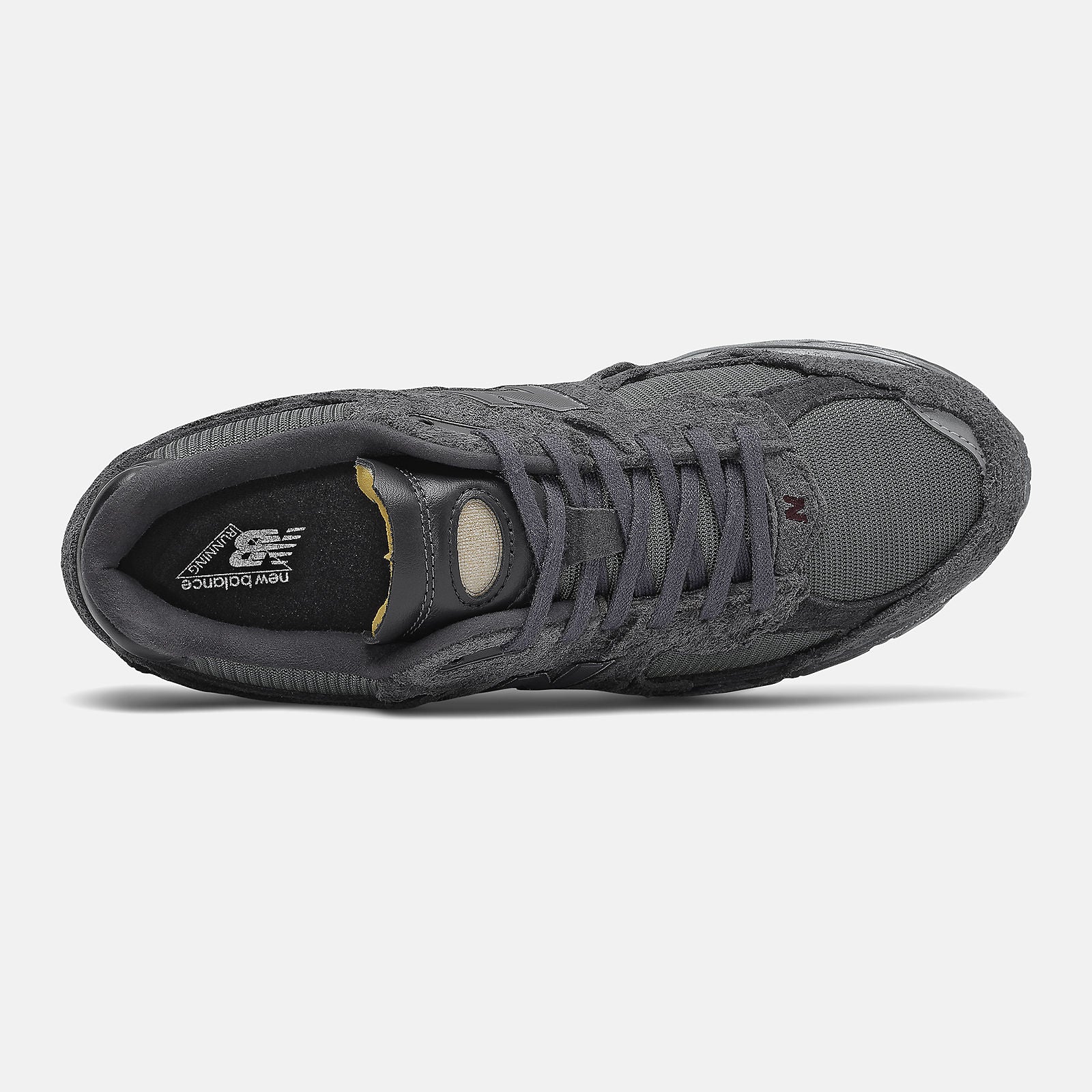 Phantom/Magnet 2002R | New Balance Shoes
