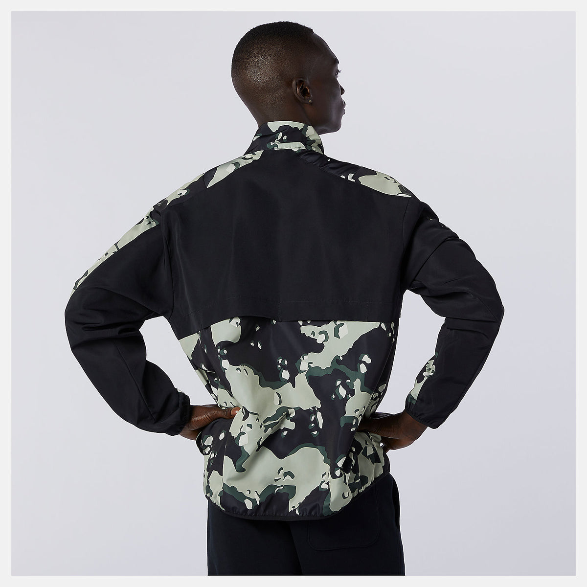 Black/Magnet NB Essentials Camo Anorak | New Balance Clothing