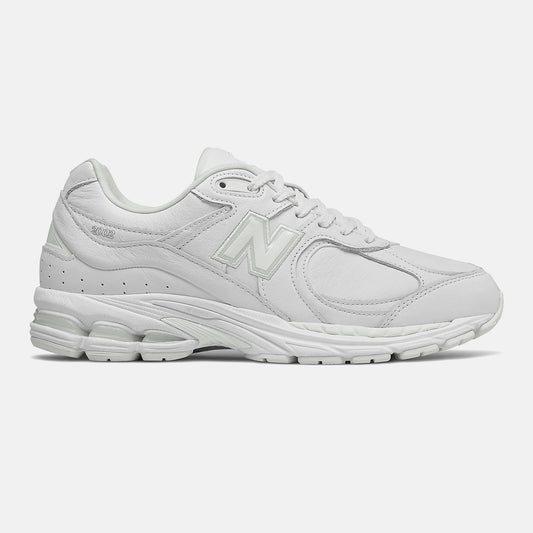 Munsell White 2002R | New Balance Shoes