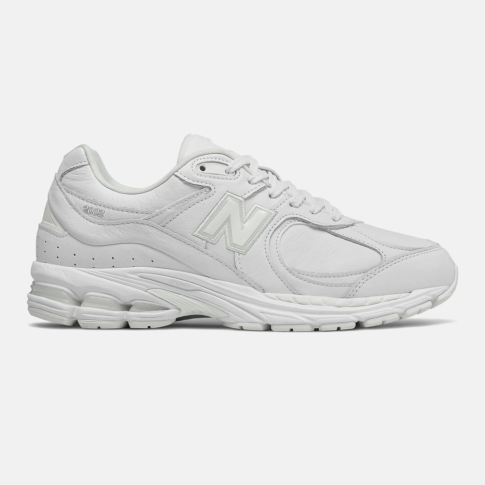 Munsell White 2002R | New Balance Shoes