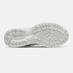 Munsell White 2002R | New Balance Shoes