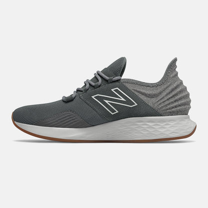 Lead/Light Aluminum Fresh Foam Roav Tee Shirt | New Balance Shoes