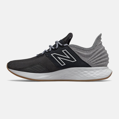 Black/Light Aluminum Fresh Foam Roav Tee Shirt | New Balance Shoes