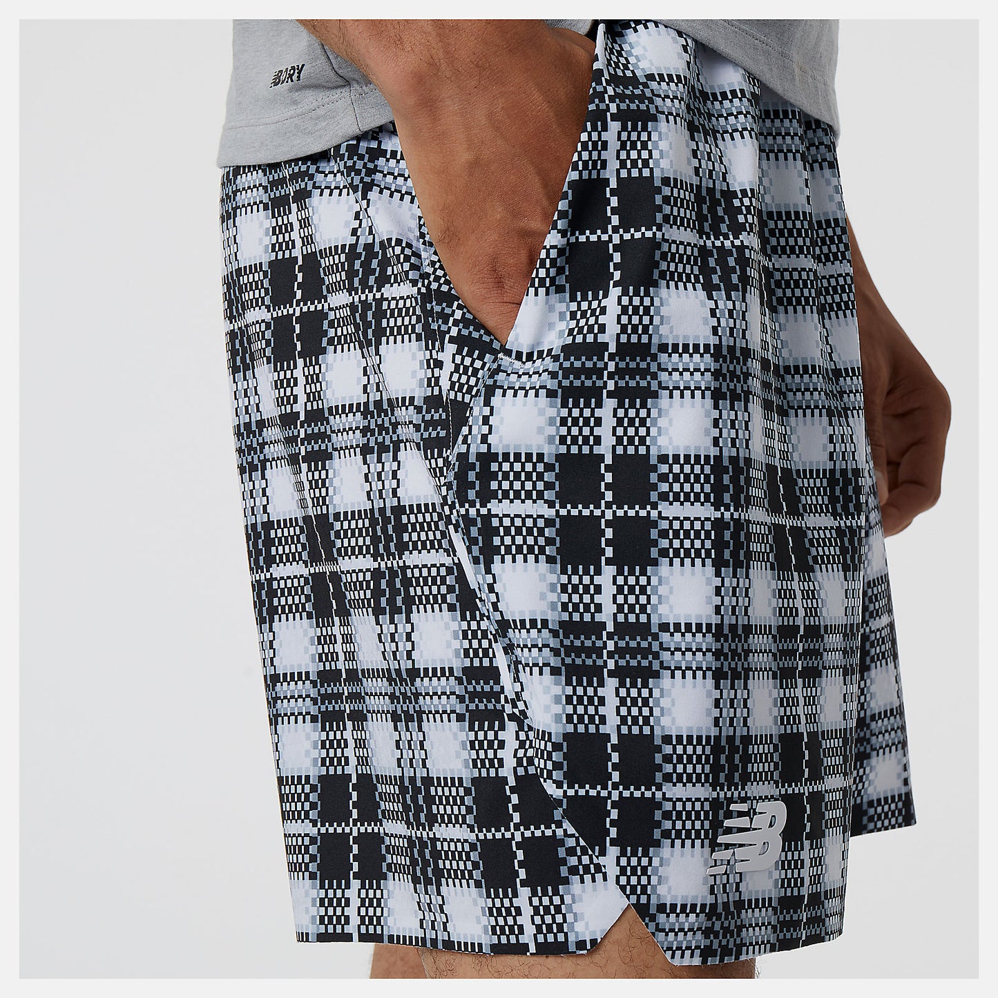 White 7 In Printed Tournament Short | New Balance Clothing