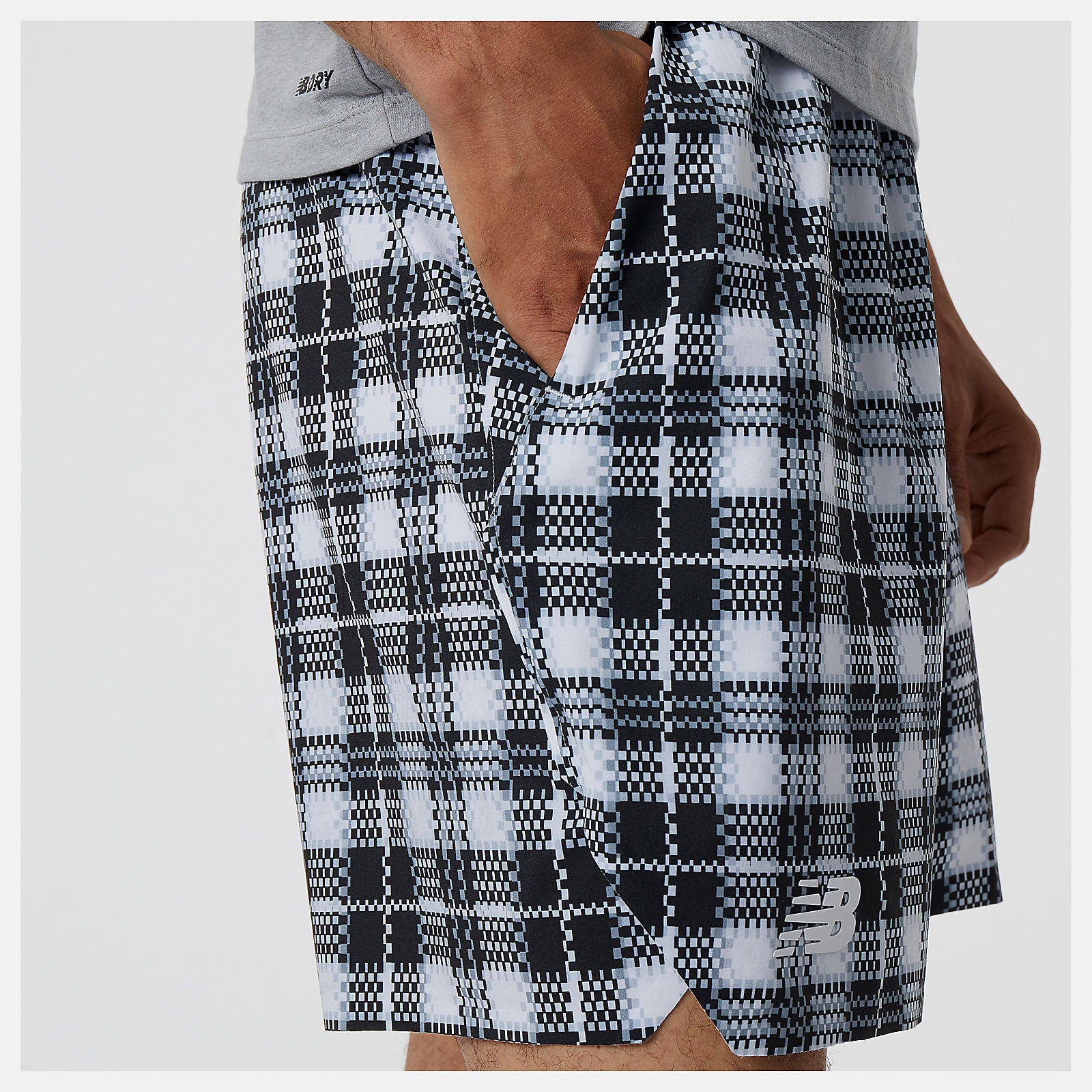 White 7 In Printed Tournament Short | New Balance Clothing