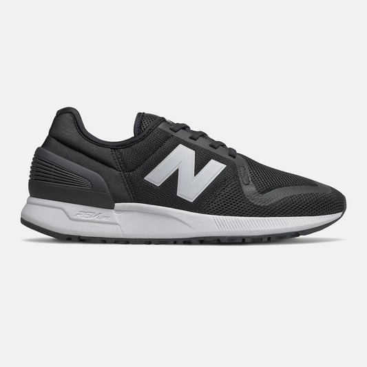 Black/Munsell White 247S | New Balance Shoes