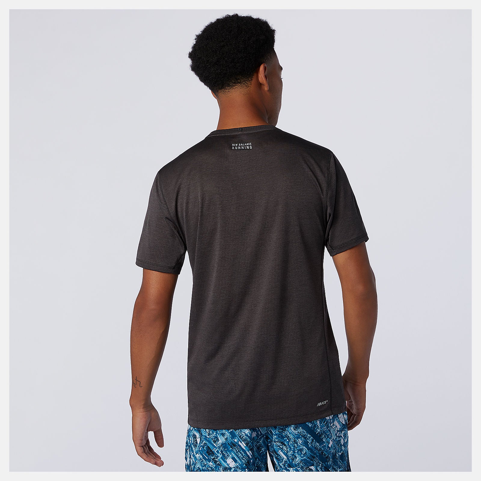 Black Heather NYC Marathon Impact Run Short Sleeve | New Balance Clothing