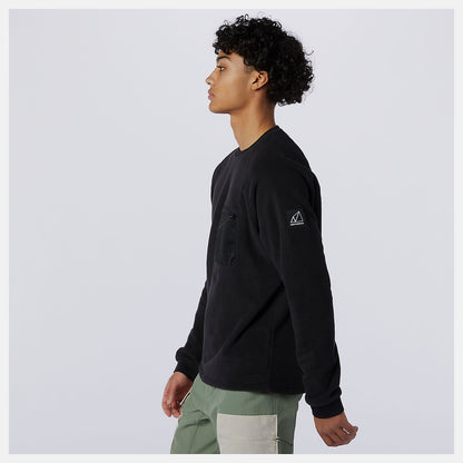 Black NB All Terrain Pocket Crew | New Balance Clothing
