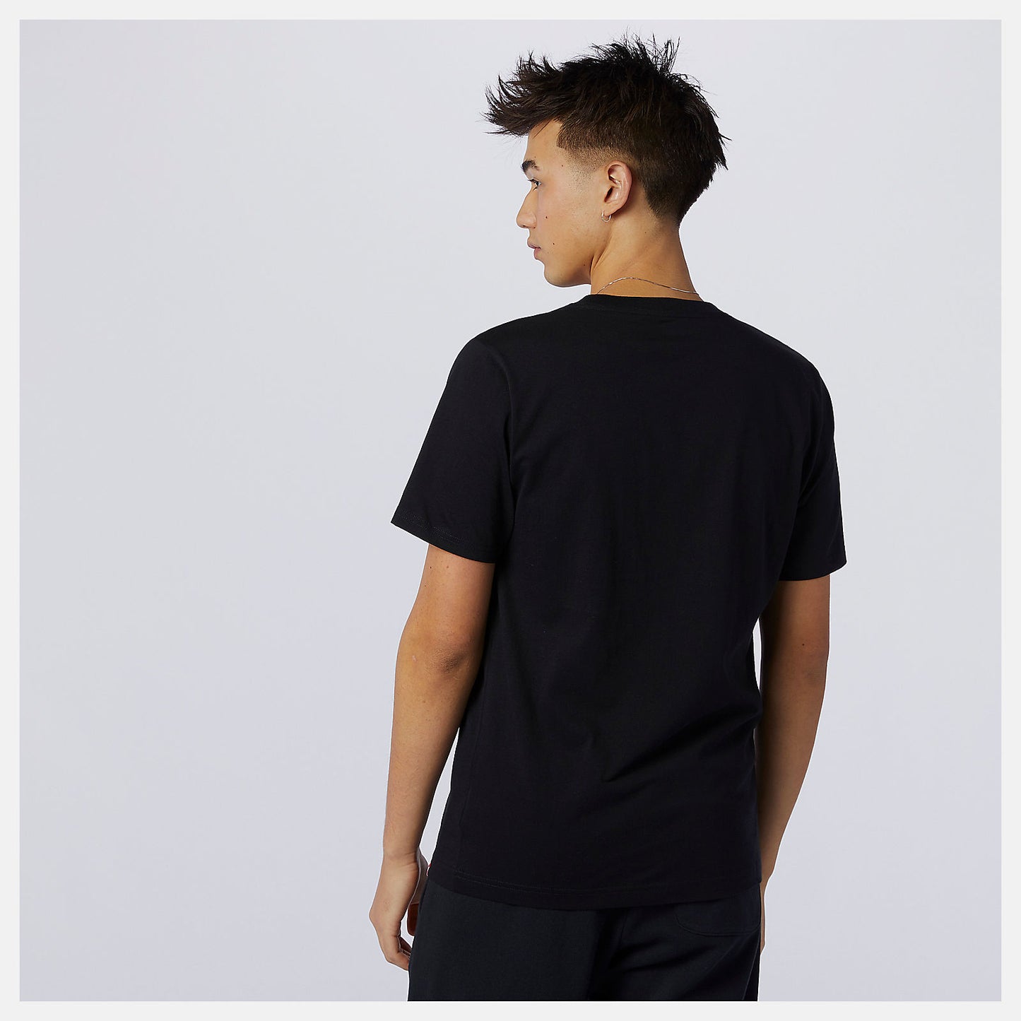 Black NB Essentials Embroidered Tee | New Balance Clothing