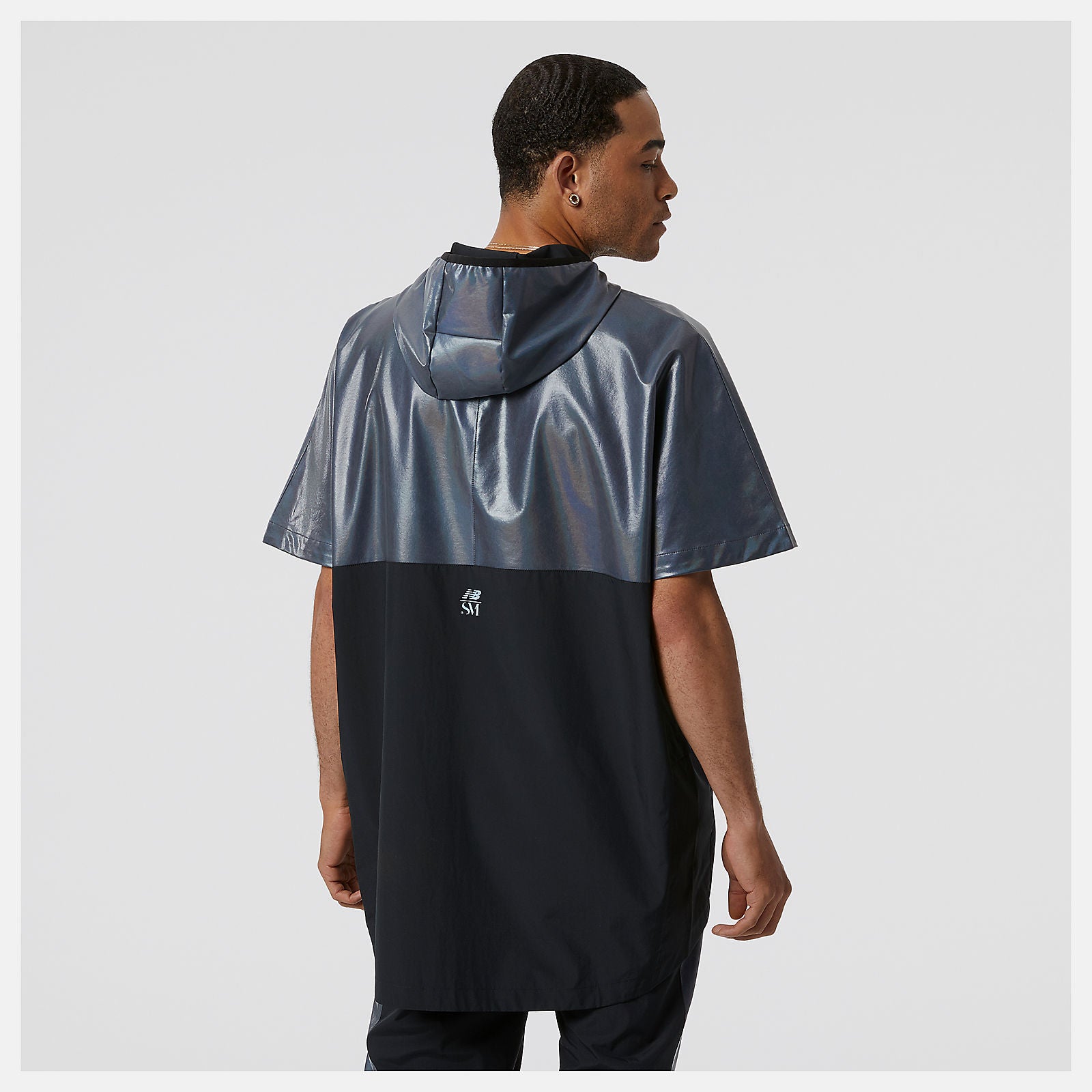 Black Syd Warm Up Poncho | New Balance Clothing