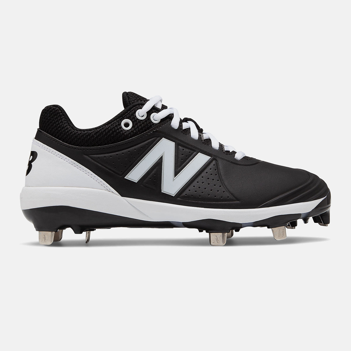 Black/White Fuse v2 Low Cut Metal | New Balance Shoes