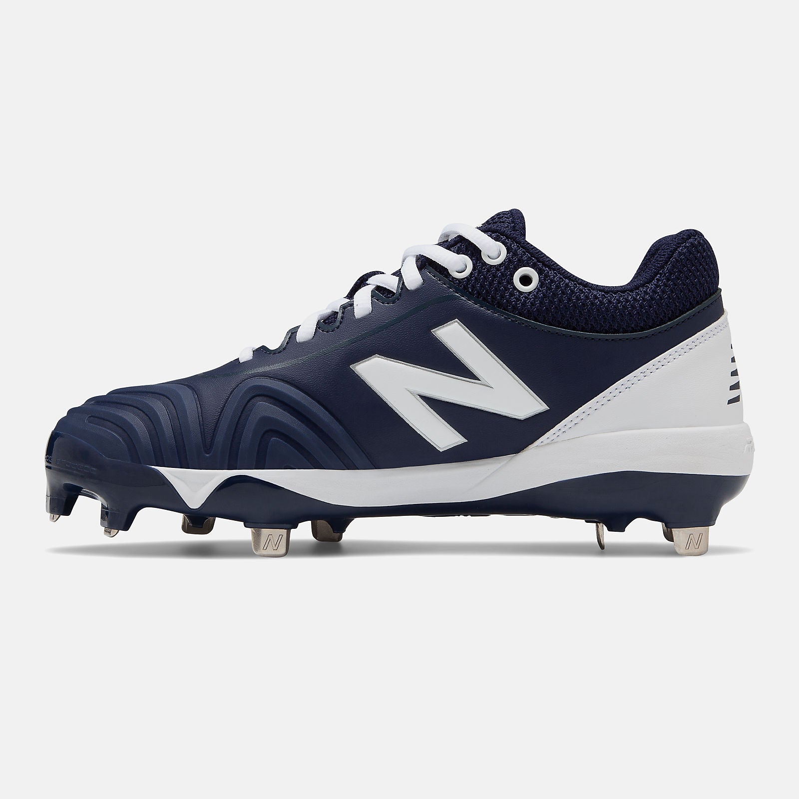 Navy/White Fuse v2 Low Cut Metal | New Balance Shoes