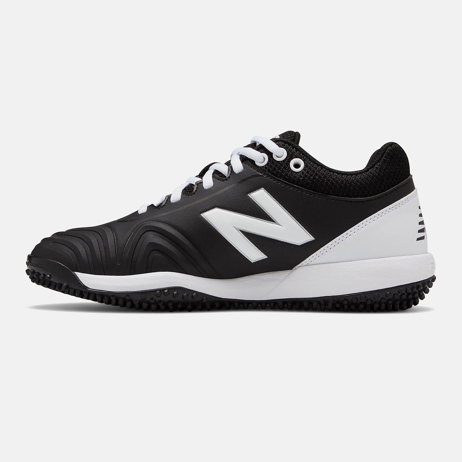 Black/White Fusev2 Turf | New Balance Shoes