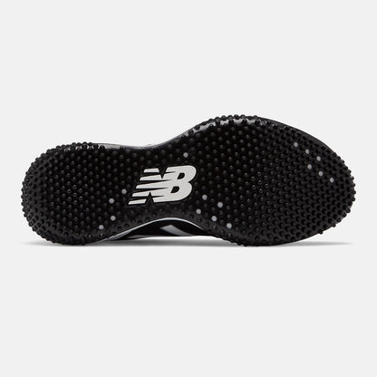 Black/White Fusev2 Turf | New Balance Shoes