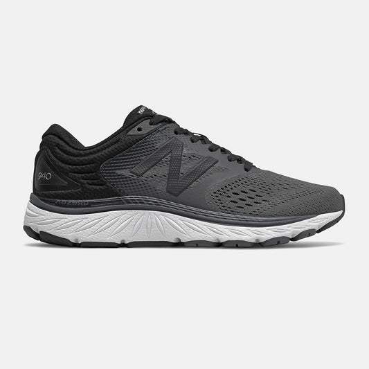 Black/Magnet 940v4 | New Balance Shoes