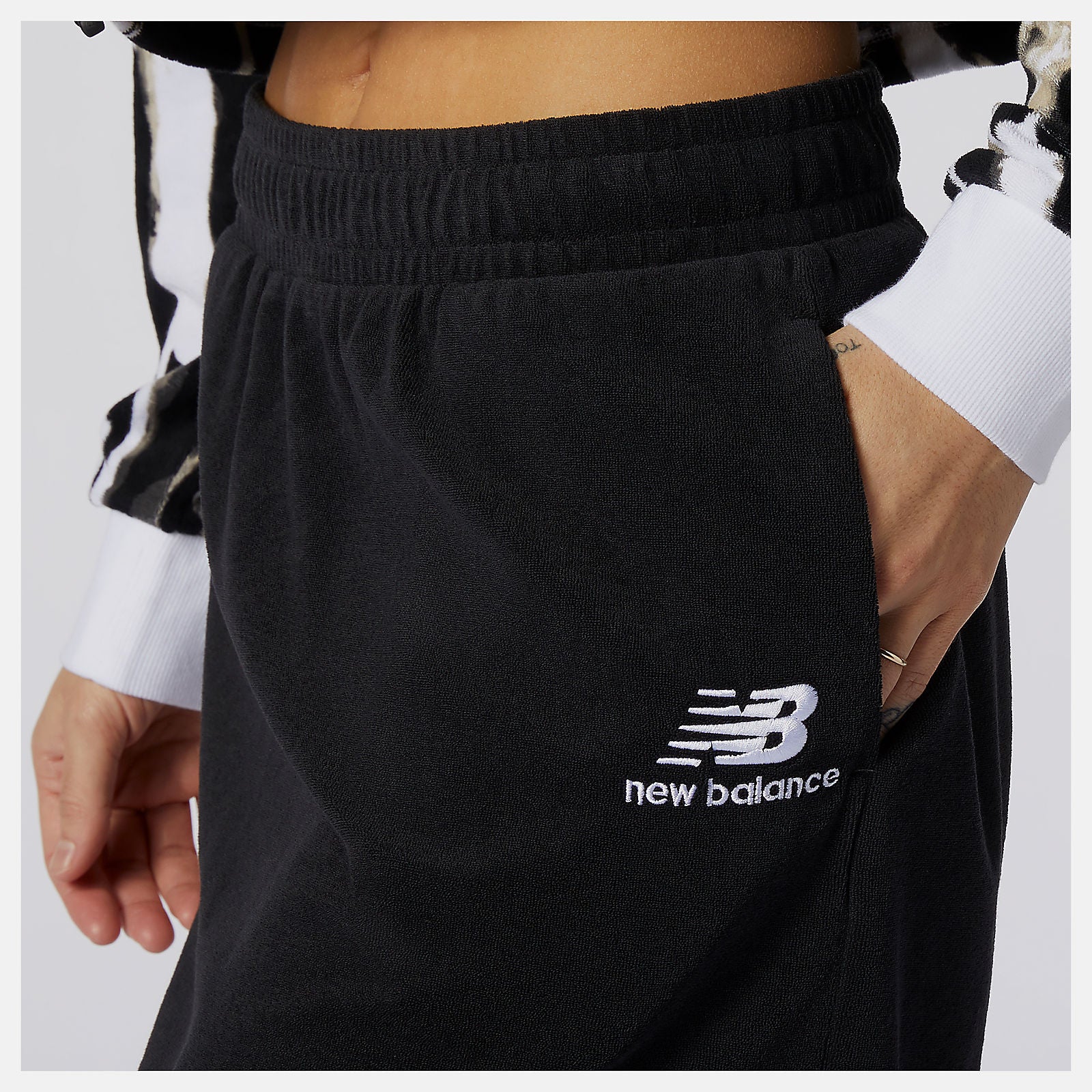 Black NB Athletics Collide Terry Skirt | New Balance Clothing