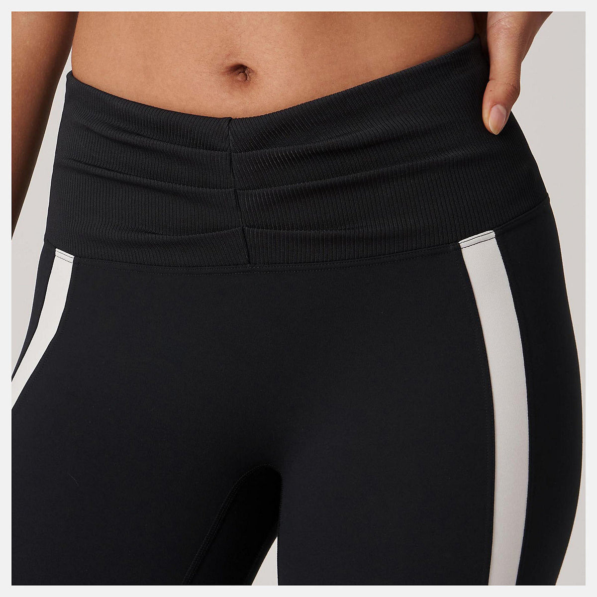 Black Bandier Ultra HR Tight | New Balance Clothing