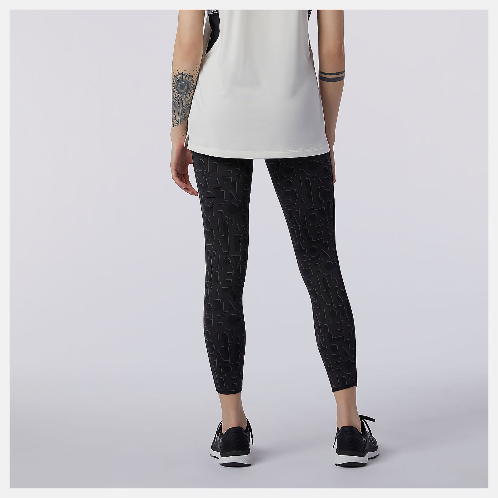 White Relentless Printed High Rise 7/8 Tight | New Balance Clothing