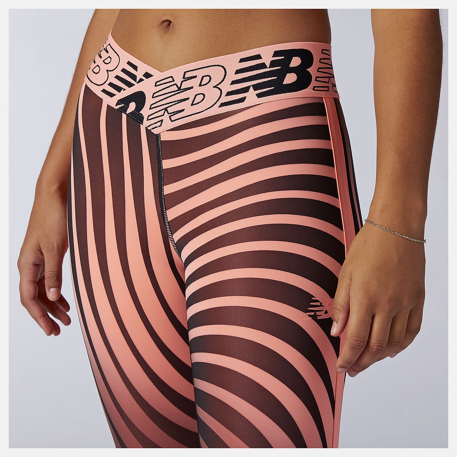 Paradise Pink Relentless Printed High Rise 7/8 Tight | New Balance Clothing