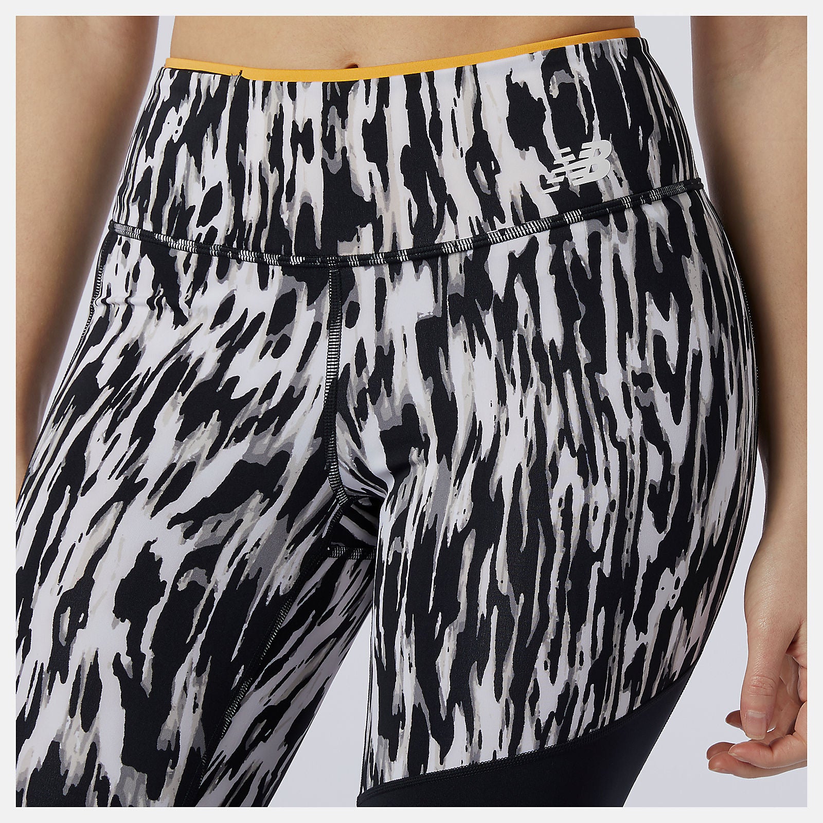 Black Multi Printed Fast Flight Tight | New Balance Clothing