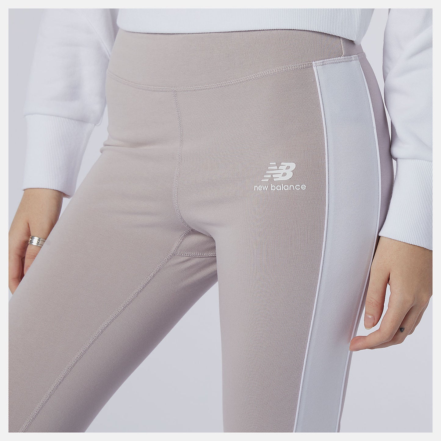 Logwood NB Athletics Piping Legging | New Balance Clothing