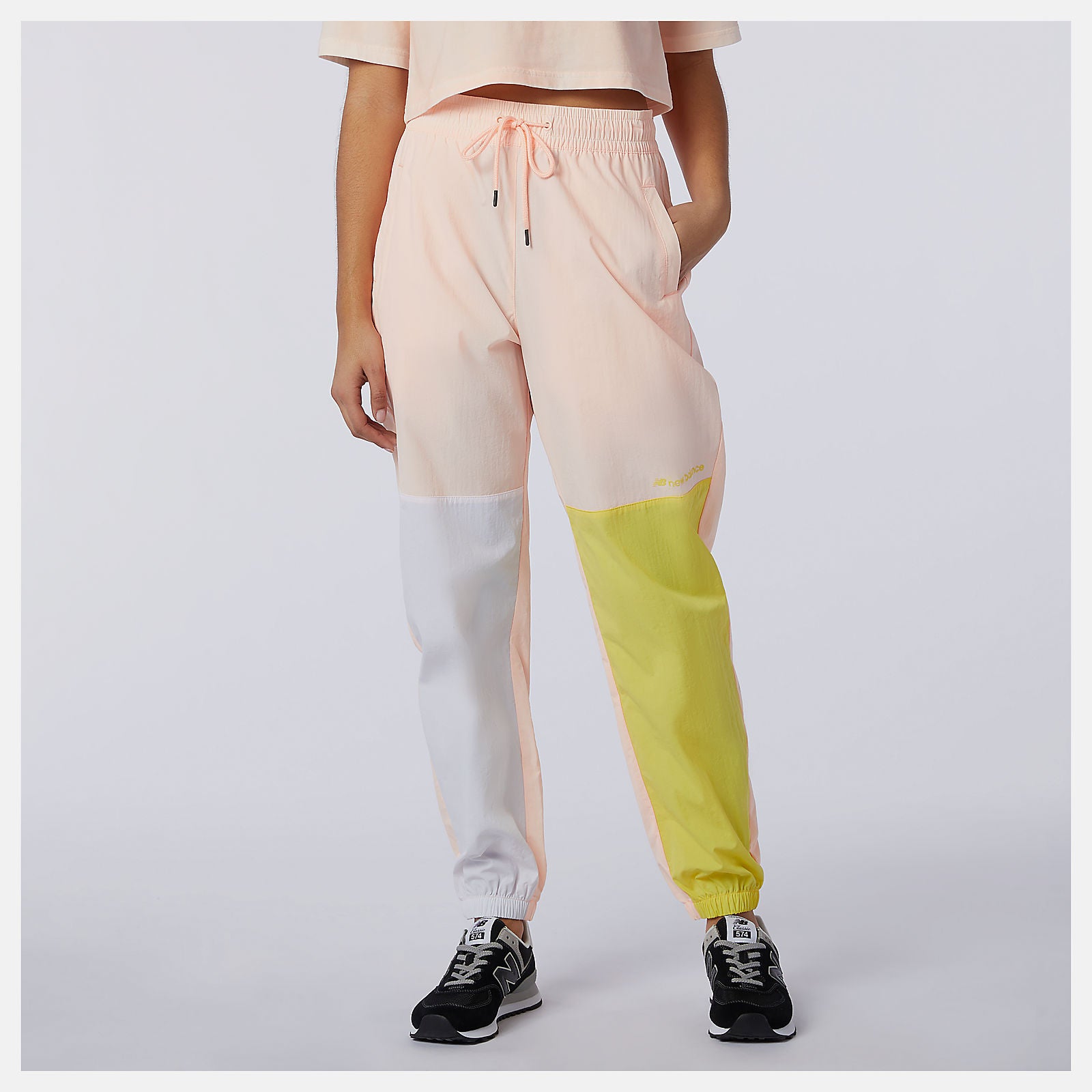 Cloud Pink Sport Style Optiks Woven Pant | New Balance Clothing
