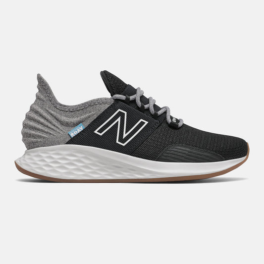 Black/Light Aluminum Fresh Foam Roav Tee Shirt | New Balance Shoes