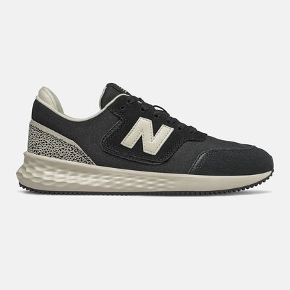 Black/Munsell White X-70 | New Balance Shoes