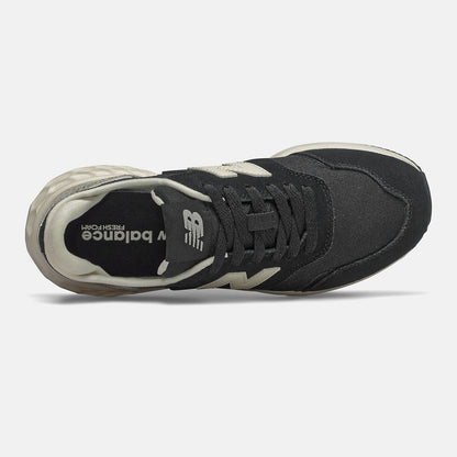 Black/Munsell White X-70 | New Balance Shoes