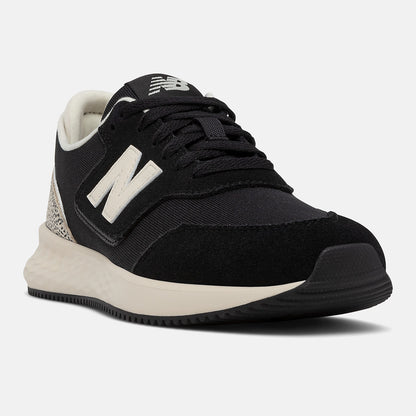 Black/Munsell White X-70 | New Balance Shoes