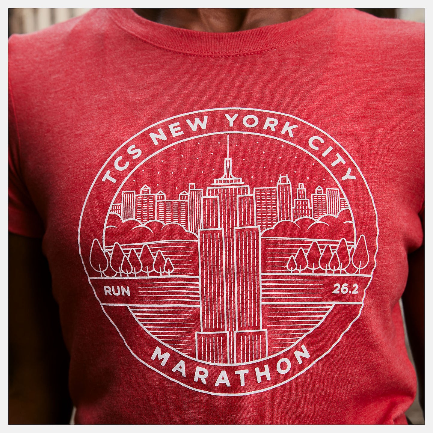 Team Red Inline NYC Marathon Park/NYC Badge | New Balance Clothing