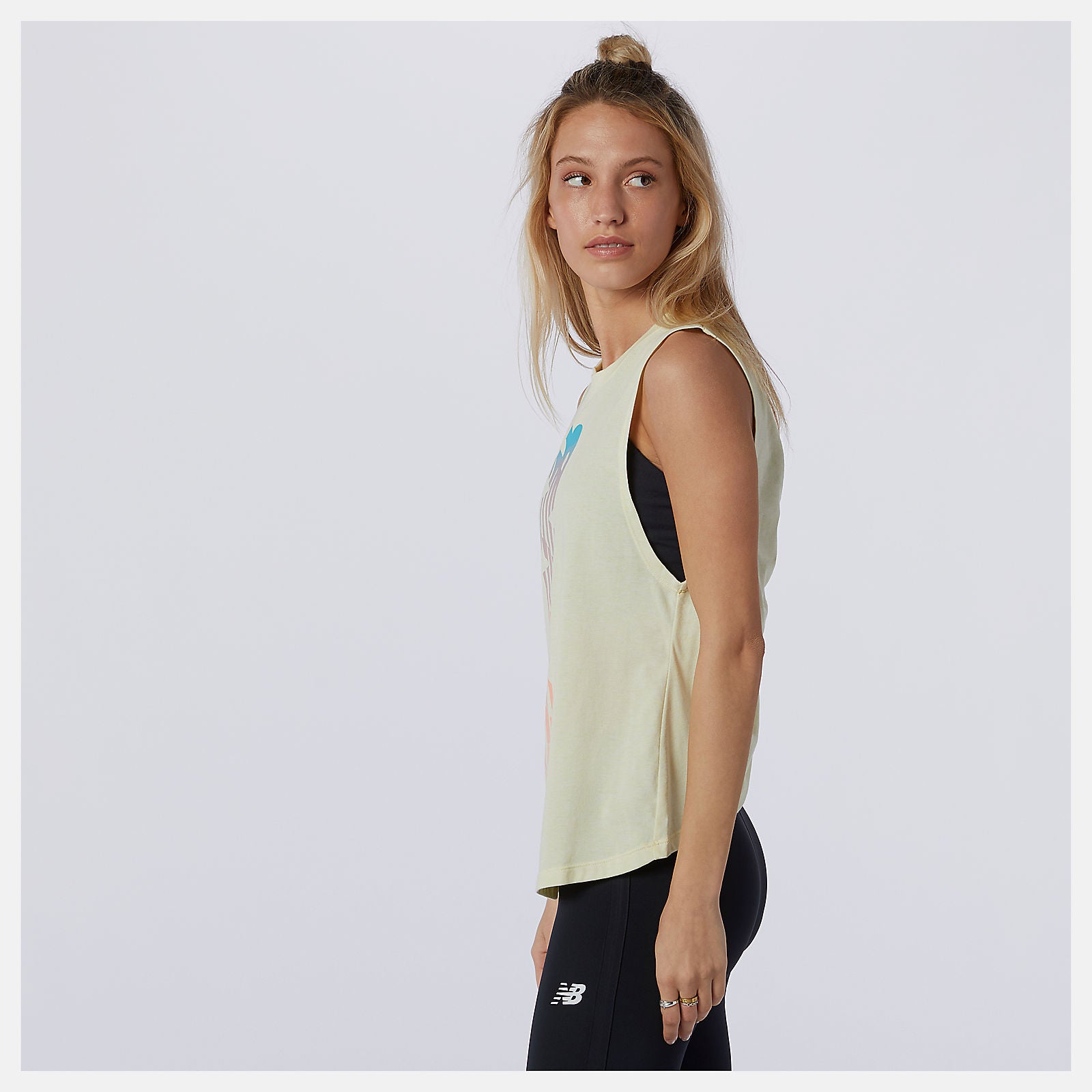 Lemon Haze Heather Relentless Cinched Back Graphic Tank | New Balance Clothing