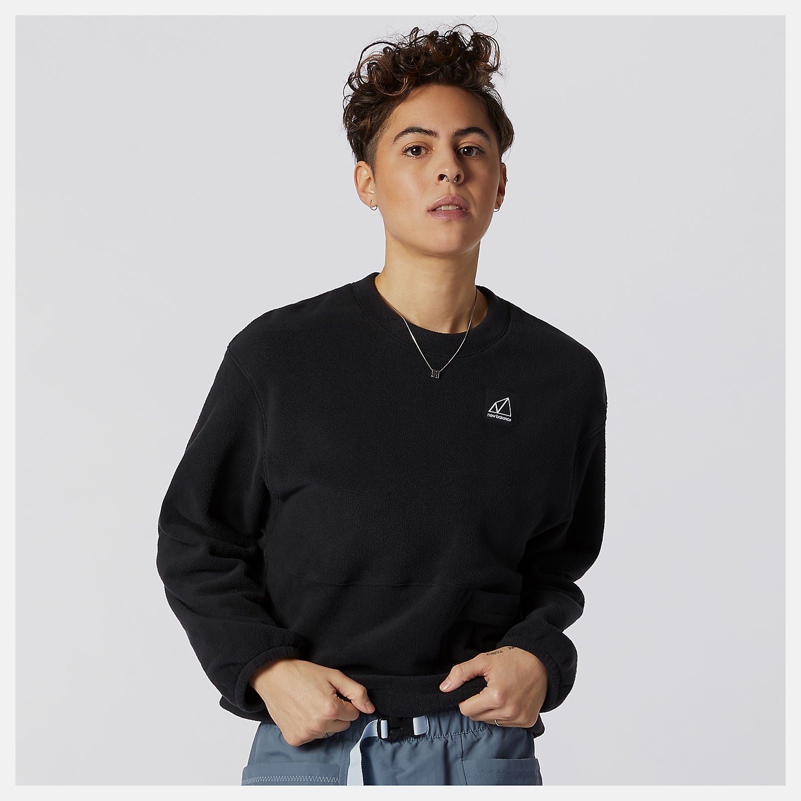 Black NB All Terrain Pocket Crew Fleece | New Balance Clothing