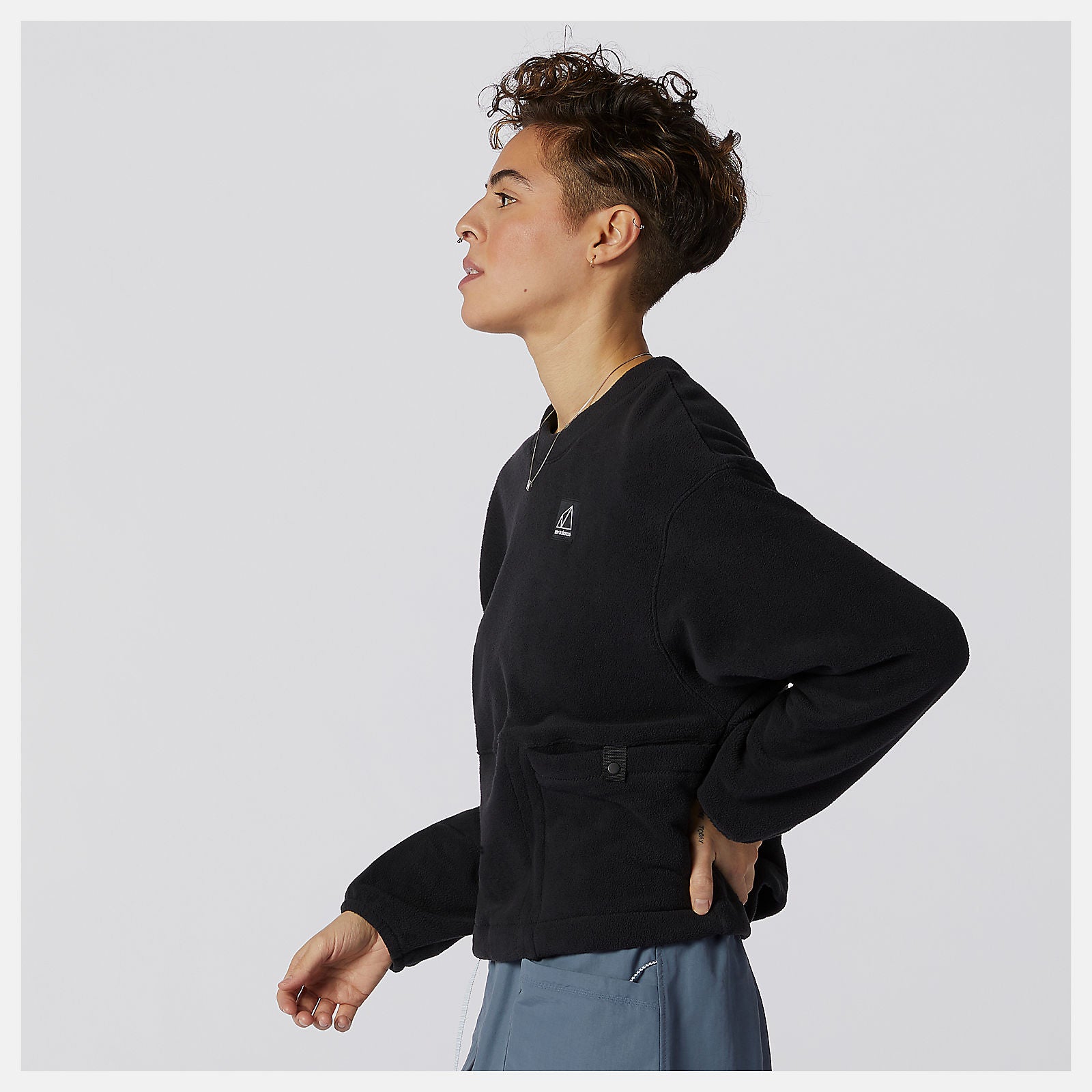 Black NB All Terrain Pocket Crew Fleece | New Balance Clothing