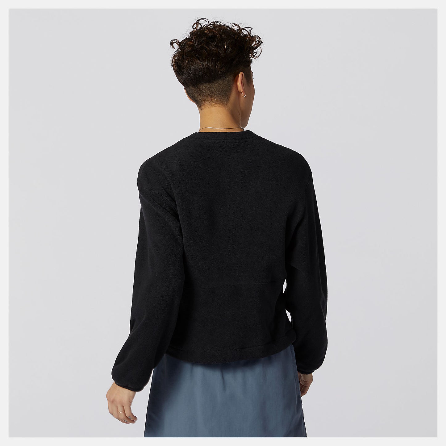 Black NB All Terrain Pocket Crew Fleece | New Balance Clothing